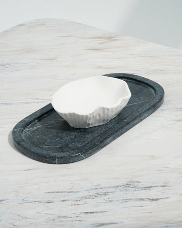 Lumi oval spider green marble platter with recessed centre