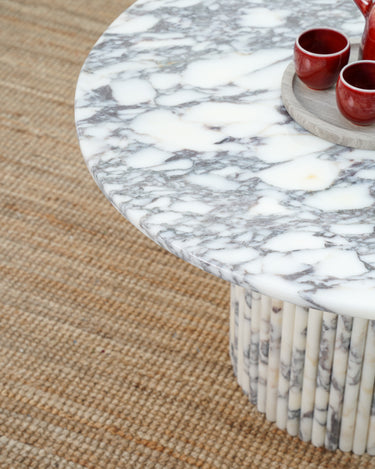 Round Noris coffee table in Afyon Sugar Marble