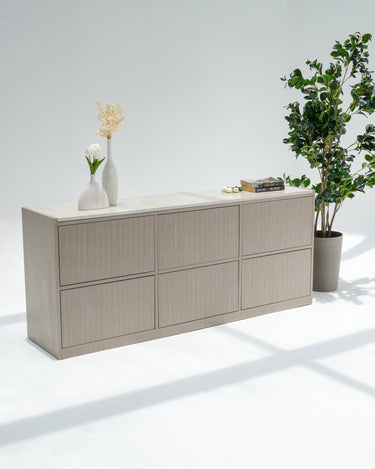 Soraya Buffet Table