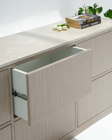 Soraya Buffet Table