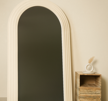 Liliro Arched Full-Length Standing Mirror White