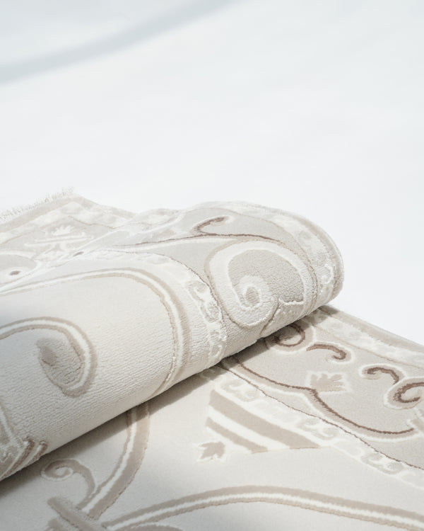 Elia Rug white patterned rectangular rug with soft design